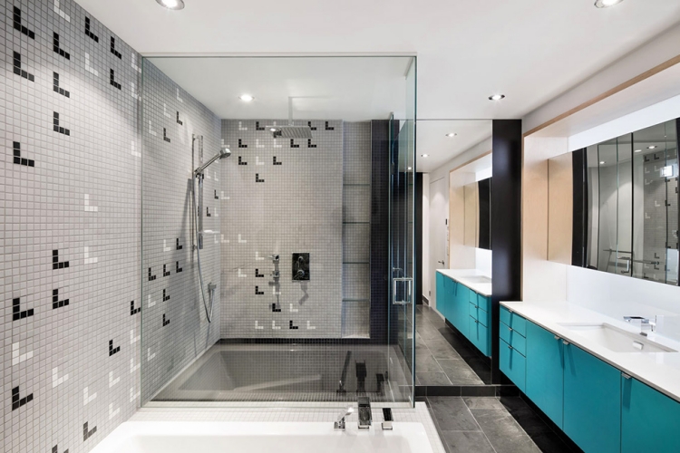 salle de bain moderne cabine-douche-bain à remous-mosaique